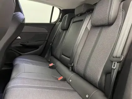 Photo 10 Peugeot 308  PureTech 130ch S&S EAT8