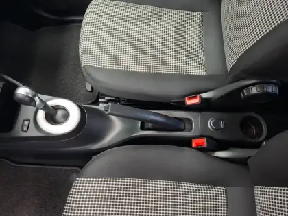 Photo 20 Renault Twingo  III E-Tech