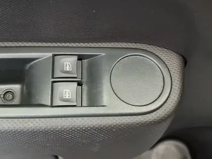 Photo 26 Renault Twingo  III E-Tech