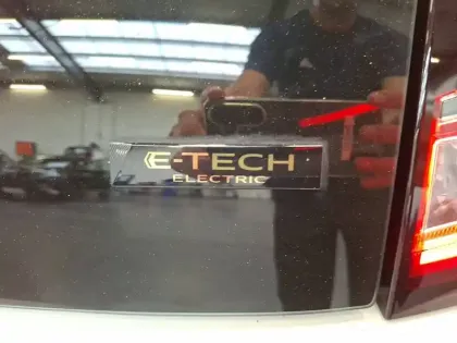 Photo 39 Renault Twingo  III E-Tech