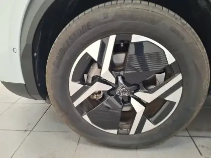 Photo 15 Peugeot 2008  Hybrid 145 e-DCS6