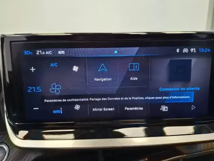 Photo 23 Peugeot 2008  Hybrid 145 e-DCS6