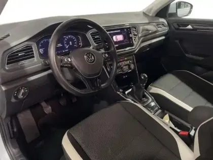Photo 8 Volkswagen T-roc 1.5 TSI 150 EVO Start/Stop BVM6 Carat