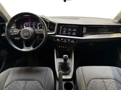 Photo 7 Audi A1 25 TFSI 95 ch BVM5 Design