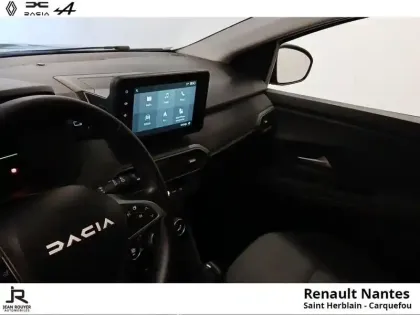 Photo 14 Dacia Jogger  1.6 hybrid 140ch Extreme 7 places -24