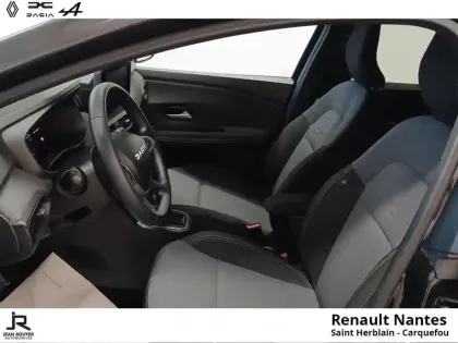 Photo 10 Dacia Jogger  1.6 hybrid 140ch Extreme 7 places -24