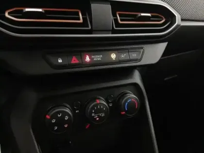Photo 5 Dacia Sandero  1.0 ECO-G 100ch Stepway Expression