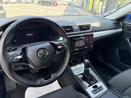 Photo 9 Skoda Superb  Combi 1.4 TSI PHEV 218ch Business DSG6 Euro6d-T EVAP 8cv
