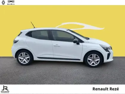 Photo 11 Renault Clio  1.6 E-Tech 145ch full hybrid Evolution - 24