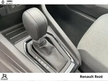 Photo 5 Renault Clio  1.6 E-Tech 145ch full hybrid Evolution - 24
