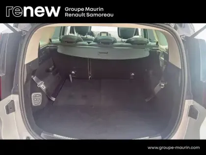 Photo 9 Renault Scenic Grand  1.6 dCi 130ch Energy Initiale Paris