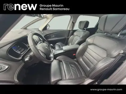 Photo 11 Renault Scenic Grand  1.6 dCi 130ch Energy Initiale Paris
