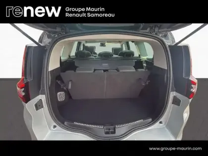 Photo 8 Renault Scenic Grand  1.6 dCi 130ch Energy Initiale Paris