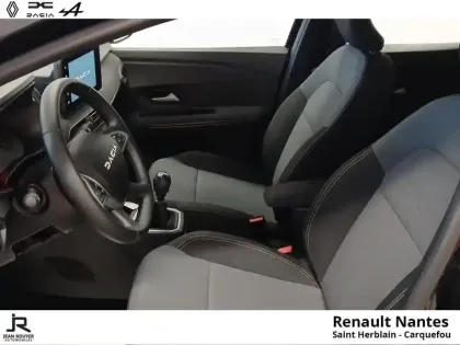 Photo 10 Dacia Sandero  1.0 ECO-G 100ch Stepway Extreme +