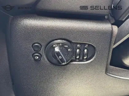 Photo 9 Mini Mini  5 Portes Cooper 136ch Edition Premium BVA7