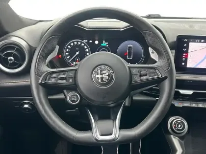 Photo 11 Alfa Romeo Tonale  1.5 Ibrida 160ch Veloce TCT