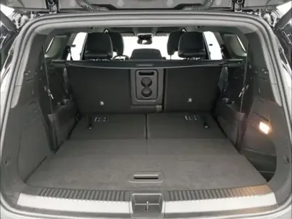 Photo 14 Renault Espace  1.2 E-Tech full hybrid 200ch Iconic