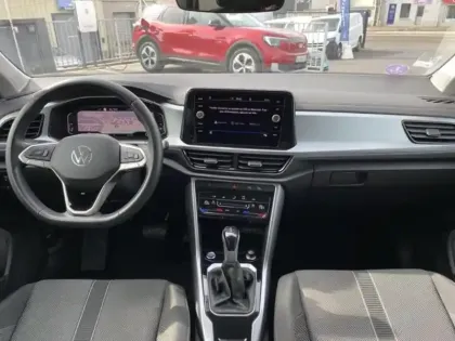 Photo 12 Volkswagen T-roc  1.5 TSI EVO 150ch Life Plus DSG7