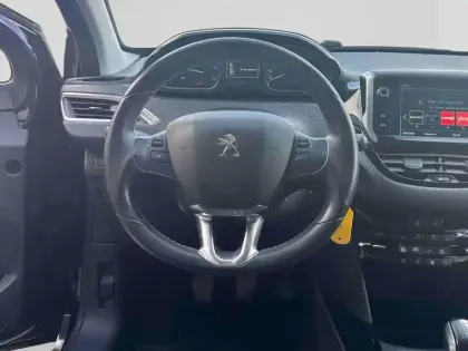 Photo 11 Peugeot 2008  1.5 BlueHDi 100ch E6.c Allure S&S BVM5 86g
