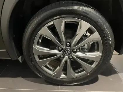 Photo 6 Lexus UX  250h F SPORT Design 2WD