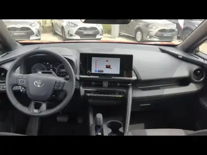 Photo 14 Toyota C-HR  1.8 Hybride 140ch Dynamic MY26