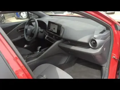 Photo 13 Toyota C-HR  1.8 Hybride 140ch Dynamic MY26
