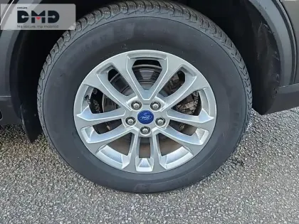 Photo 12 Ford Kuga  2.5 Duratec 190ch FHEV Titanium BVA i-AWD
