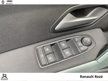 Photo 14 Dacia Duster  1.6 hybrid 140ch Extreme