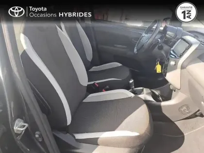 Photo 5 Toyota Aygo  1.0 VVT-i 69ch x-play x-shift 5p