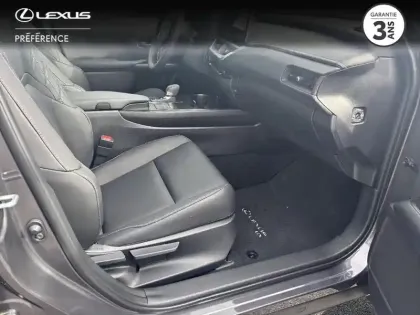 Photo 5 Lexus UX  300h F SPORT Design 2WD MC25