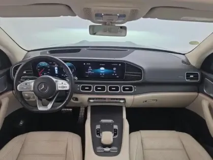 Photo 19 Mercedes GLS 400 d 330ch AMG Line 4Matic 9G-Tronic - 22 000€ d'options