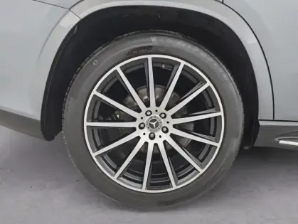 Photo 15 Mercedes GLS 400 d 330ch AMG Line 4Matic 9G-Tronic - 22 000€ d'options