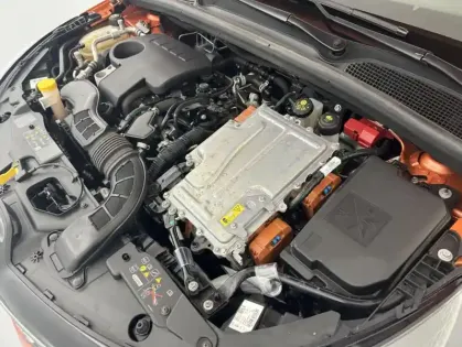 Photo 26 Renault Clio E-Tech 140 21N Intens 5p