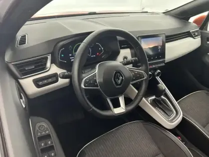 Photo 9 Renault Clio E-Tech 140 21N Intens 5p
