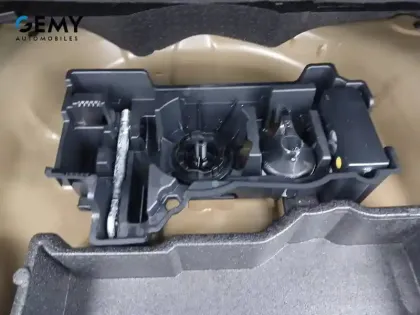 Photo 41 Peugeot 2008  PureTech 100 S&S BVM6