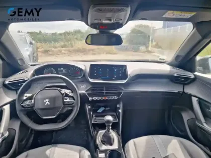 Photo 7 Peugeot 2008  PureTech 100 S&S BVM6