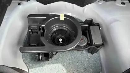 Photo 10 Jeep Avenger  1.2 Turbo T3 110 ch e-Hybrid BVR6