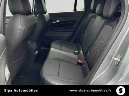 Photo 12 Jeep Avenger  1.2 Turbo T3 110 ch e-Hybrid BVR6
