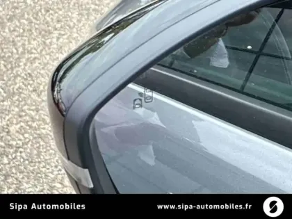 Photo 19 Jeep Avenger  1.2 Turbo T3 110 ch e-Hybrid BVR6