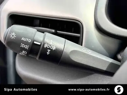 Photo 25 Jeep Avenger  1.2 Turbo T3 110 ch e-Hybrid BVR6