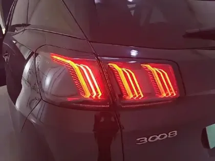 Photo 21 Peugeot 3008  Puretech 130ch S&S BVM6