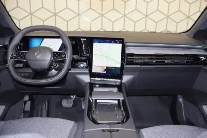 Photo 26 Renault Austral  full hybrid E-Tech 200 ch