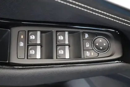Photo 14 Renault Austral  full hybrid E-Tech 200 ch