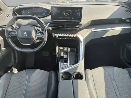 Photo 5 Peugeot 3008  Hybrid 180 e-EAT8