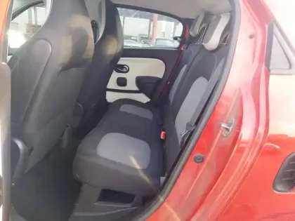 Photo 29 Renault Twingo  III Achat Intégral - 21