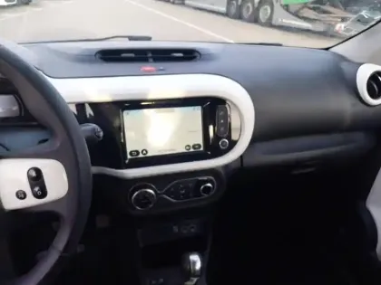 Photo 13 Renault Twingo  III Achat Intégral - 21