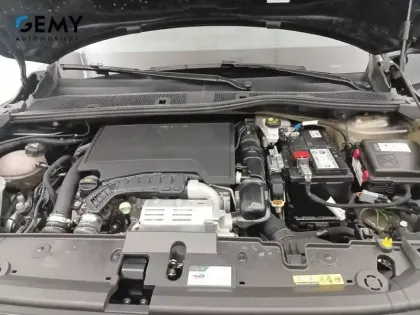 Photo 15 Peugeot 208  PureTech 100 S&S BVM6