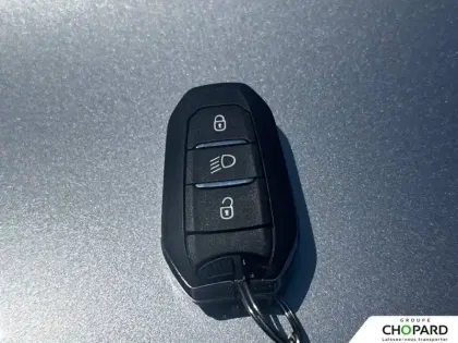 Photo 20 Peugeot 208  Hybrid 110 e-DCS6