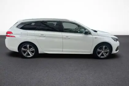 Photo 6 Peugeot 308  SW BlueHDi 130ch S&S EAT8