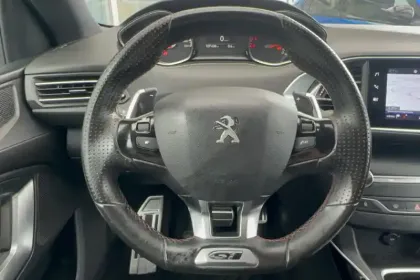 Photo 13 Peugeot 308  SW BlueHDi 130ch S&S EAT8